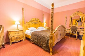 Garden Palace Hotel