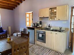 Eveleos Country House