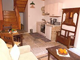 Eveleos Country House