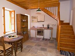 Eveleos Country House