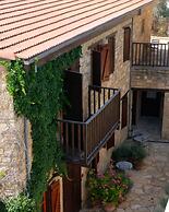 Eveleos Country House