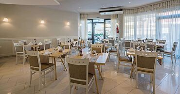 Pearl Beach Hotel