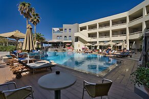 Pearl Beach Hotel