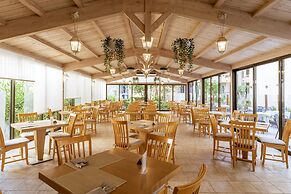 Pearl Beach Hotel