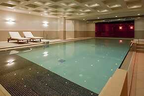 Pearl Beach Hotel