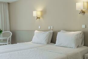 Pearl Beach Hotel