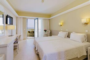 Pearl Beach Hotel