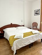 Hotel Joli