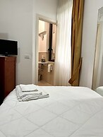Hotel Joli