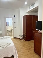 Hotel Joli
