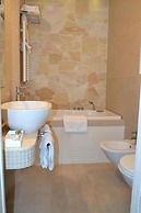 Hotel Joli