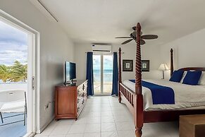 Palms Resort and Beach