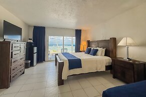 Palms Resort and Beach
