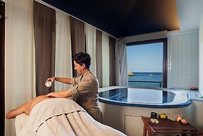 La Plage Resort