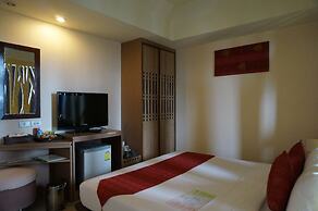 Maninarakorn Hotel