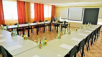 Atomis Hotel Düsseldorf City