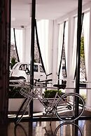 Proximity Hotel