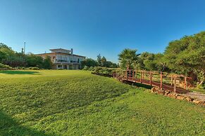 Colina Verde Resort