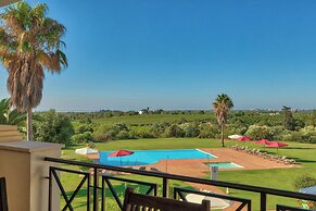 Colina Verde Resort