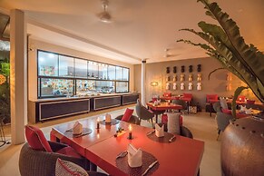The Sunset Beach Resort & Spa Taling Ngam