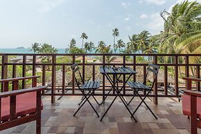 The Sunset Beach Resort & Spa Taling Ngam
