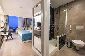 Crystal Centro Pearl Collection