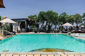Bali Taman Beach Resort & Spa - Lovina