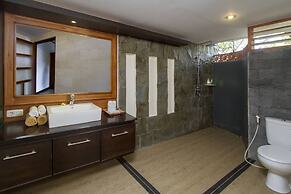 Bali Taman Beach Resort & Spa - Lovina