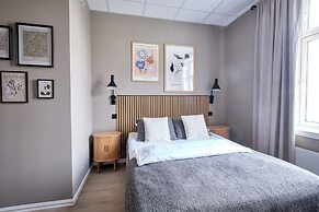 Moss Hotel & Apartments