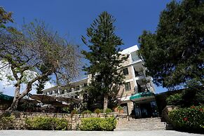 Dionysos Central Hotel