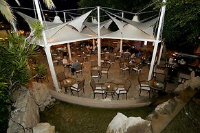 Dionysos Central Hotel
