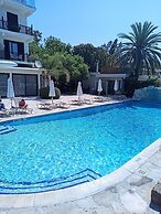 Dionysos Central Hotel