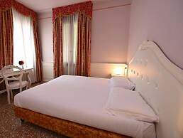 Hotel Villa Patriarca