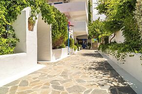 Nathalie Hotel