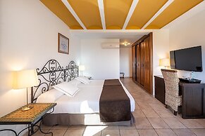 Hotel Alahuar