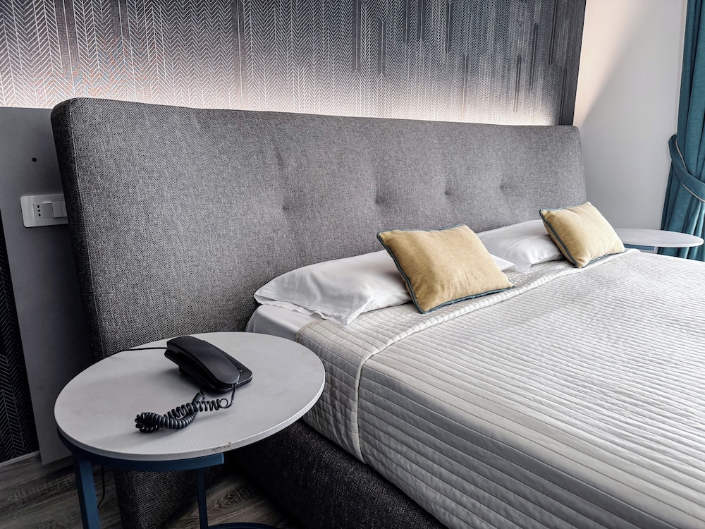 Mediterranea Hotel & Convention Center