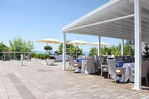 Mediterranea Hotel & Convention Center