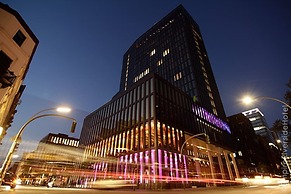 Empire Riverside Hotel