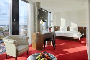 Empire Riverside Hotel