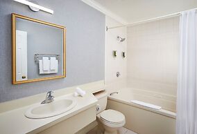 Sir Sam's Inn & Waterspa - Adults Only