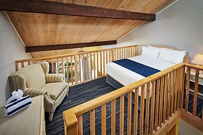 Sir Sam's Inn & Waterspa - Adults Only