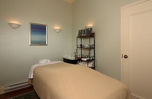 Sir Sam's Inn & Waterspa - Adults Only
