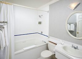 Sir Sam's Inn & Waterspa - Adults Only