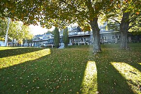 Sir Sam's Inn & Waterspa - Adults Only