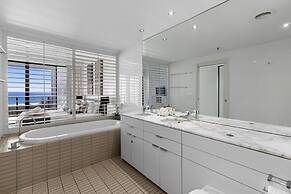 Ultra Broadbeach