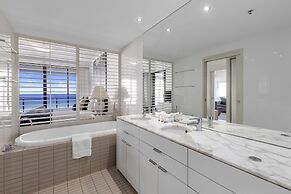 Ultra Broadbeach