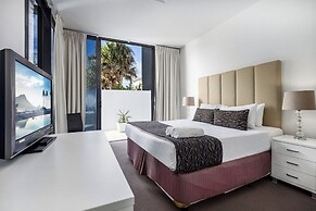 Ultra Broadbeach