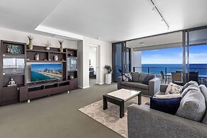 Ultra Broadbeach
