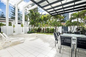 Ultra Broadbeach