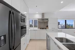 Ultra Broadbeach